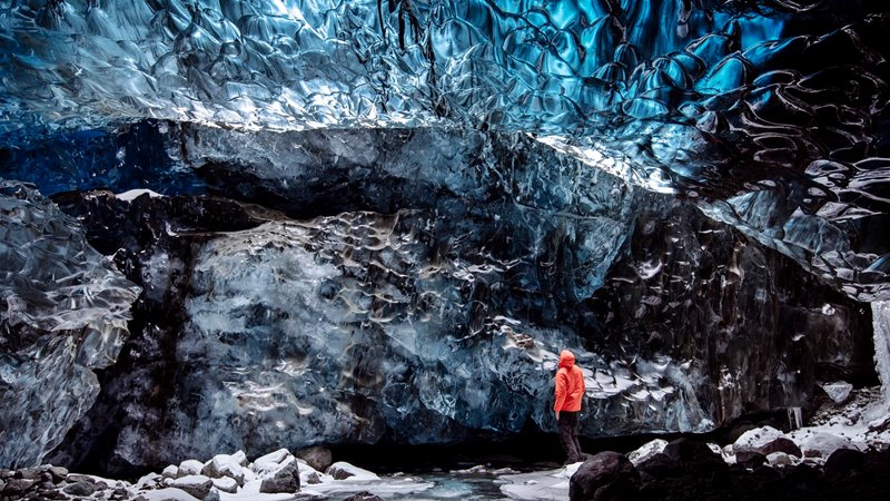 アイスランド「氷の洞窟」
