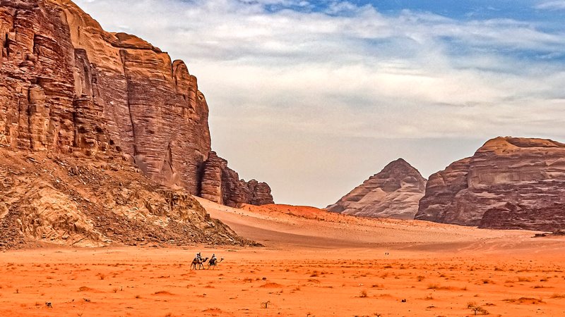 ワディ・ラム保護区の赤い砂漠