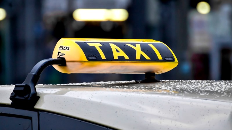 カランバカの英語観光タクシー